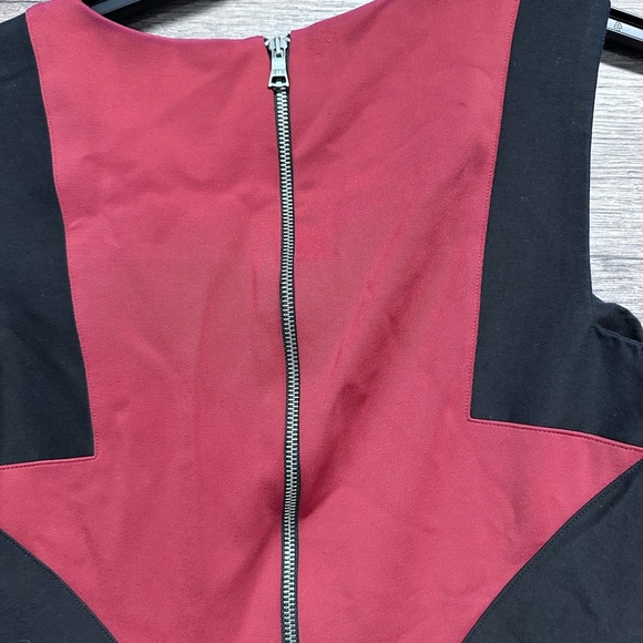 BCBG Red and Black Sleeveless Sheath Mini Dress for Cocktail - Picture 5 of 8